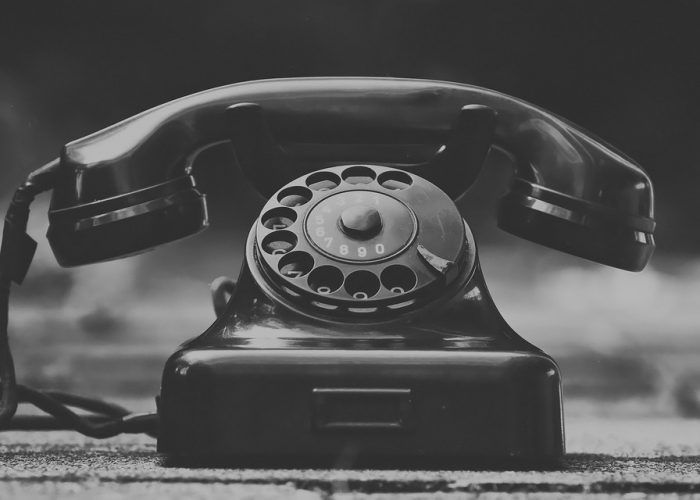 telephone-3594206_1280